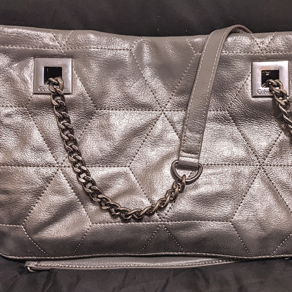 Calvin Klein Silver Purse expandable zipper bag geometric stitch
